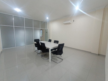 Dijual Ruko 3lt tepi JL.Kemuning / JL.Riau - Pekanbaru