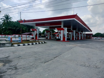 DIJUAL TANAH + SPBU MASIH AKTIF  LOKASI DI DAERAH DURI-RIAU