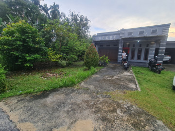 Dijual tanah dan rumah bulatan lokasi Rumbai tengah kota Pekanbaru