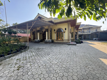 DIJUAL KOSKOSAN + 2 UNIT RUMAH JL .DIPONEGORO