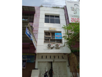 Disewakan Ruko 3 Lt. Full Granit di Jl. Harapan Raya, Pekanbaru