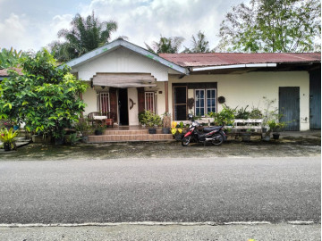 DI JUAL TANAH BESERTA BANGUNAN DI JALAN KARYA BAKTI