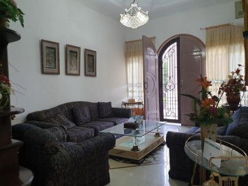 Dijual / disewakan rumah bulatan tengah kota Jl. Firdaus - Pekanbaru
