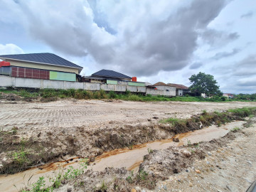 DISEWAKAN / KERJASAMA TANAH BUAT BANGUN GEDUNG USAHA KULINER LOKASI JL.ARIFIN AHMAD-PEKANBARU