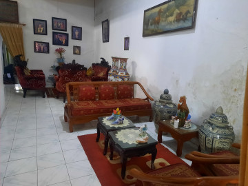 Dijual Rumah 1.5 Lantai  Jalan Gotot subroto - Pekanbaru