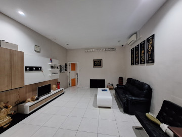 DIJUAL RUKO SIAP PAKAI 3 LANTAI LOKASI JL.JENDRAL - PEKANBARU