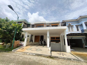 Dijual/Disewakan Rumah Cluster 2 lantai di Komplek Perumahan Elite jl. Soekarno Hatta