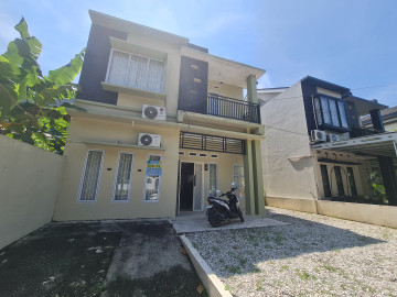 Di jual rumah cluster dua lantai lokasi Jalan Delima dekat dengan Mall Ska Tengah kota Pekanbaru