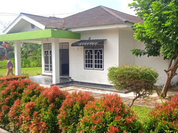 DIJUAL SEBIDANG TANAH KERAS BONUS RUMAH BULATAN TERAWAT LOKASI RUMBAI-PEKANBARU