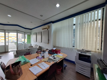 DIJUAL 4 UNIT RUKO 3 LT LOKASI TEPI JALAN SUDIRMAN-PEKANBARU
