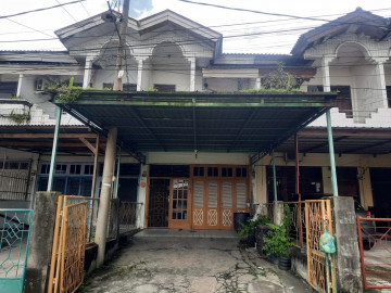 Dijual Rumah 2 Lantai Di Jl. Setia Budi