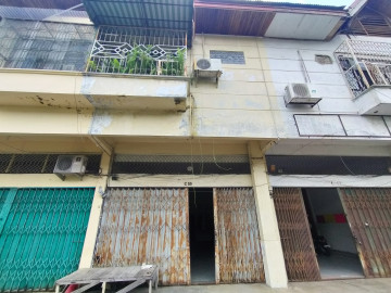 Dijual Ruko 2,5 Lantai Jl.Soekarno Hatta (Kompleks Damai Langgeng)