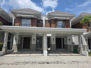 Dijual Rumah Mewah 2 Lantai di Duyung