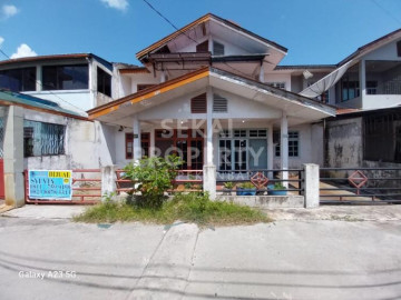 DIJUAL RUMAH 2LT MURAH, TENGAH KOTA LOKASI JL. ANGKASA - PEKANBARU