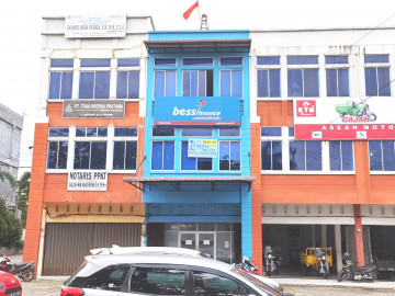 Dijual Ruko 3lt murah, siap pakai dan ditepi jalan besar Jl. Arifin Ahmad - Pekanbaru