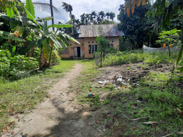Dijual Tanah Dan Bangunan Lama Jl. Kapau Sari