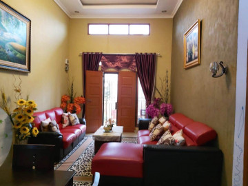 Dijual Rumah Cantik 2 lantai Jl. Rawa Bening, Tampan, Pekanbaru