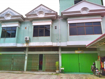 Disewakan Ruko murah dan cantik 2,5lt di Jl. Tuanku Tambusai / Komplek Nangka Indah - Pekanbaru