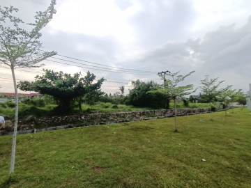 Dijual tanah di tengah kota di Jl. Soekarno Hatta - Pekanbaru