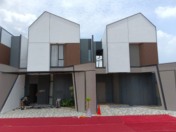 Dijual rumah Cluster mewah 2lt dengan fasilitas terlengkap lokasi Rumbai