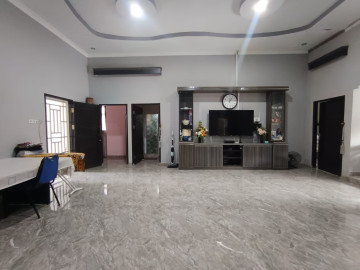 Dijual Rumah Bulatan + Tanah Luas di Jl. Karya Bakti - Tenayan Raya
