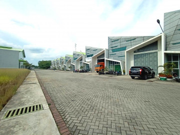 Dijual Gudang Murah Di Daerah Marpoyan Damai - Pekanbaru