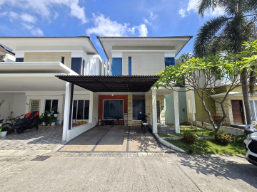 DIJUAL RUMAH CLUSTER 2 LANTAI FULL FURNISH CANTIK LOKASI DEKAT JL.KUANTAN-PEKANBARU