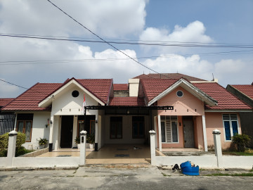 DIJUAL DUA UNIT RUMAH SIAP HUNI LOKASI HARAPAN RAYA