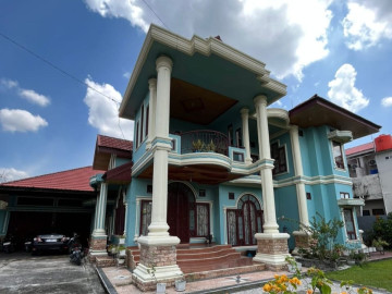 Dijual Rumah Mewah Bulatan Dekat Jl Srikandi