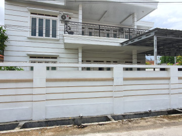 DIJUAL RUMAH CANTIK 2 LT JL. IKA MARSAN PANAM