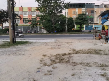 Dijual sebidang tanah lokasi tepi jalan Jl. SM. Amin - Pekanbaru