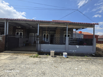 DIJUAL RUMAH LOKASI DEKAT JL.BUKIT BARISAN