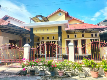 DIJUAL RUMAH CANTIK DI JALAN SOEKARNO HATTA PEKANBARU