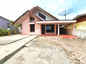 Dijual Tanah + Bangunan di Jl. Bakti 8 - Pekanbaru