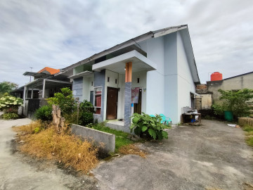 Dijual Rumah Jl.Guna Karya Tampan