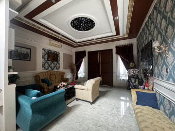 DISEWAKAN RUMAH MEWAH FULL FURNISED Jl.CEMARA