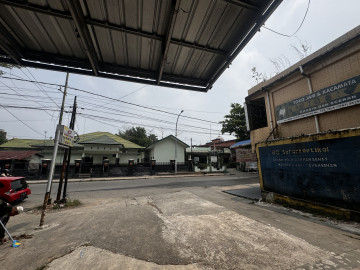 DiSEWAKAN RUKO 3 LT  JL.HOS COKRO AMINOTO