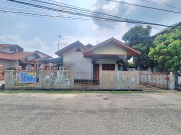 DIJUAL TANAH BONUS RUMAH BULATAN LAMA LOKASI DEKAT JALAN JENDRAL - PEKANBARU