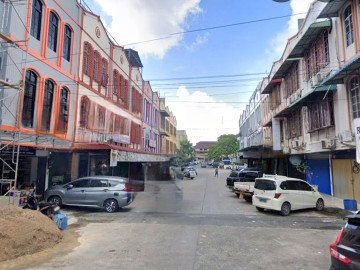 DIJUAL RUKO GANDENG 3 LANTAI DAN KOST KOST AN LOKASI KOMPLEK NAGOYA BATAM