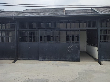 DIJUAL / DISEWAKAN RUMAH BARU SIAP HUNI LOKASI JL. MUTIARA - PEKANBARU