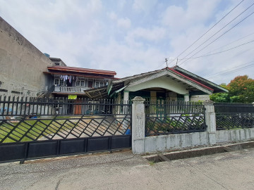 DIJUAL TANAH BONUS BANGUNAN LAMA LOKASI DEKAT MALL LIVING WORD-PEKANBARU