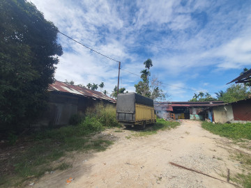Dijual tanah + gudang, sawit lokasi jalan soekarno hatta atas - pekanbaru