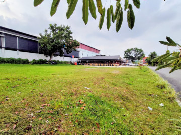 DIJUAL USAHA KULINER DAN BANGUNAN SIAP PAKAI DAN MASIH OPERASIONAL LOKASI STRATEGIS JALAN HARAPAN RAYA - PEKANBARU