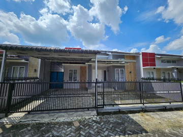 Di jual 1 unit rumah clustee 1 lantai siap huni lokasi Jalan Parit Indah tengah kota Pekanbaru