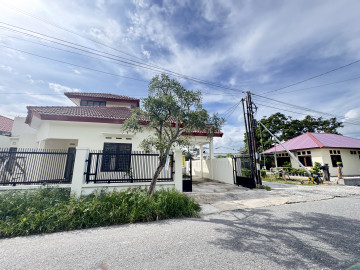 DIJUAL RUMAH SiAP HUNI JL.MELUR PANAM