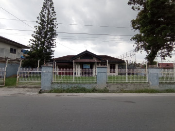 Dijual Rumah Bulatan + Tanah Luas, Tepi Jalan Besar JL.Lili - Pekanbaru