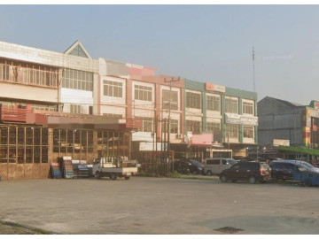 Dijual Ruko 3 Lantai di Jl. Soekarno Hatta