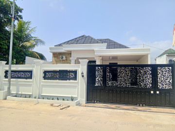 Dijual Rumah  Baru Semi furnished Jl. Harapan Raya - Jl. Tunas Jaya - Bukit Raya