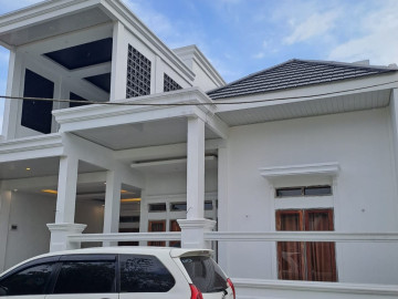 DIJUAL RUMAH 2LT JL.BUKIT BARISAN