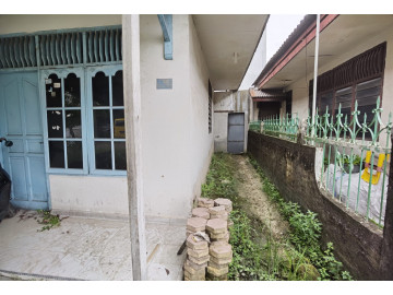 Dijual rumah tengah kota Jl. Neraca / Paus - Pekanbaru